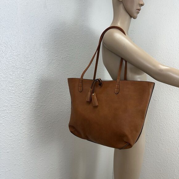 Women's Street Level Reversible Vegan Leather Tote Bag Brown & Cream Casual Chic - Picture 1 of 16